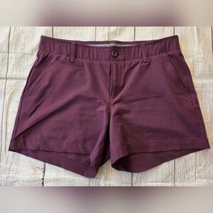 Under Armour Womens Size 6 Fitted Chino Shorts Pockets Athletic Casual Burgundy